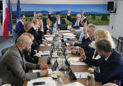 Uchwalili kontrowersyjny plan ogólny dla gminy Lipowa, ale… ZDJĘCIA