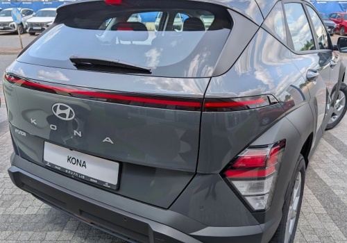 Ten Hyundai za 89 900 zł to odpowiedź na tanie chińskie SUV-y. Ma reflektory LED i kamerę cofania