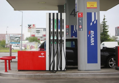 Od soboty tańsze tankowanie