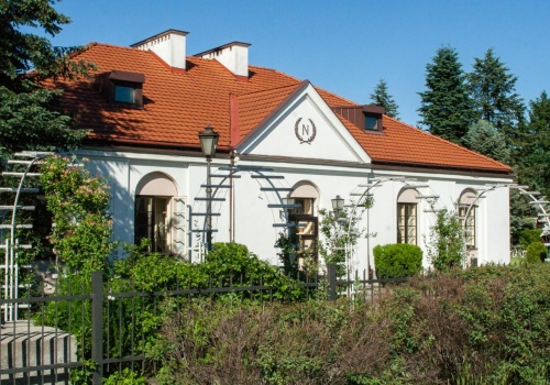 Wawer. Miasto kupiło słynny Zajazd Napoleoński za 9,5 mln. zł. Kiedyś PiS chciał tam zrobić muzeum Kaczyńskiego