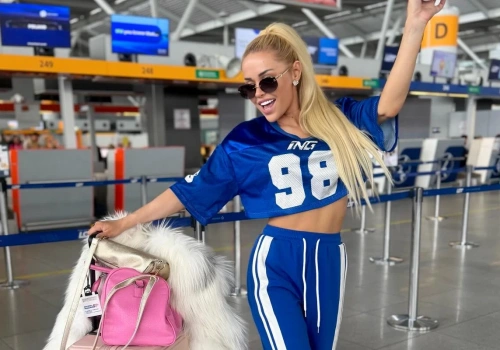 Emilia Klicka tancerka zespołu Extazy wyeksponowała swoje wdzięki. Jest gorąco!