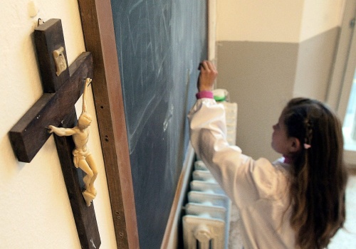 Rodzice sprzeciwiają się mrożeniu projektu „TAK dla religii lub etyki w szkole”