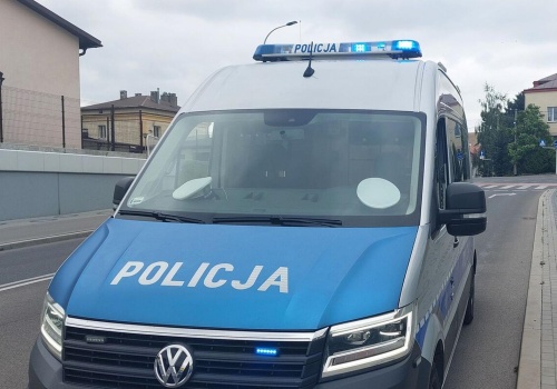 Dramatyczny wypadek motocyklisty w Rzeszowie. Walka o życie pod wiaduktem