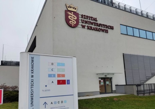 Pierwszy taki zabieg w Polsce wykonany w Krakowie. Nowa metoda zmienia leczenie