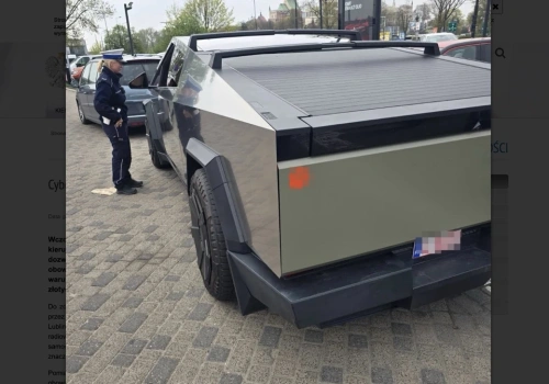 Szalał Teslą Cybertruck po Lublinie. Żyjemy w symulacji