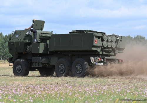 Nowa alternatywa dla HIMARS-ów. Wyrzutnie dotarłyby z Niemiec i Izraela