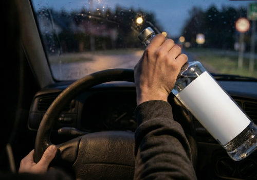 Wypadek w Łomiankach: sprawca uciekł z miejsca, ale wpadł po 9 godzinach. Co go czeka?