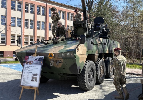 W Skarżysku-Kamiennej rozpoczęły się targi wojskowe