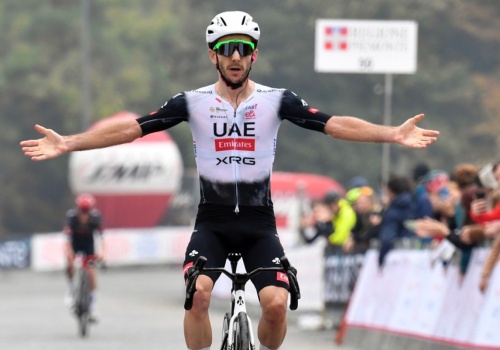 O Gran Camiño 2026: Adam Yates z etapem i koszulką lidera