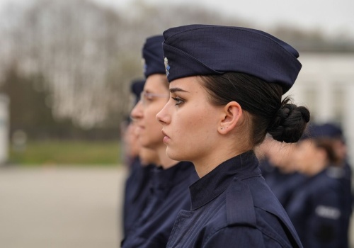 Nowi policjanci. Za nimi ślubowanie w Krakowie