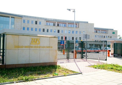 Napięcie w ZUS rośnie. Pracownicy jadą do Warszawy