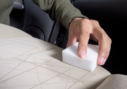 Jak posprzątać auto w środku? Prosty poradnik bez wizyty u detailera