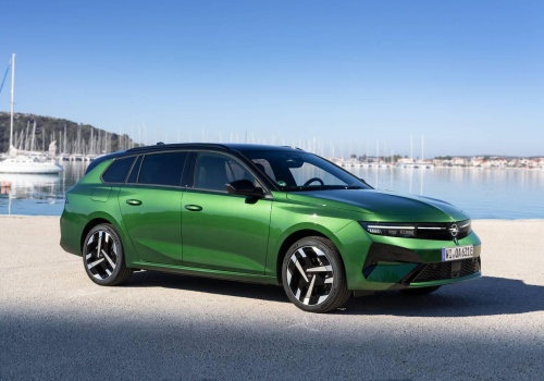 Kompaktowy komfort w standardzie: fotele Intelli-Seats w nowym Oplu Astra