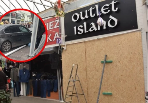 BMW wbiło się w Pasaż Zielińskiego. Sprzedawców uratowały... ogórki i kawa