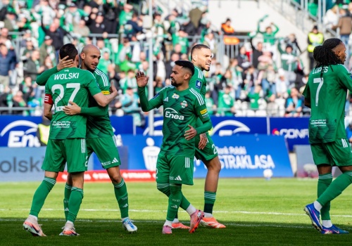 Tu nie ma miejsca na błąd. Radomiak i Widzew grają o życie. Strefa spadkowa puka do drzwi