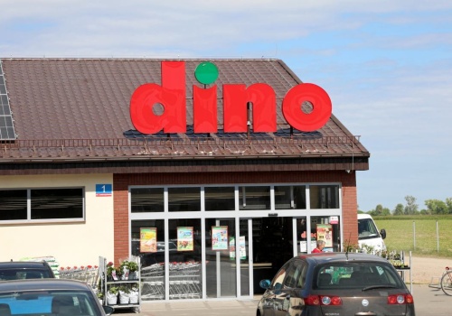 Druga osoba odchodzi z zarządu Dino, gdy sieć mierzy się z gorącym konfliktem z pracownikami