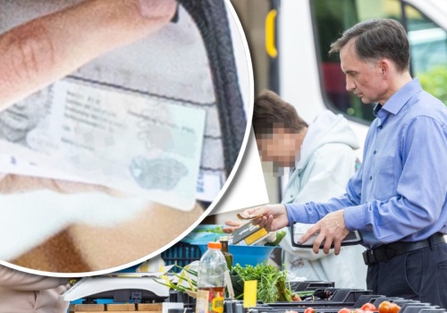 Ziobro na chwilę otworzył portfel. W oczy od razu rzucił się intrygujący szczegół