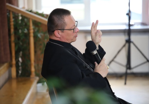 Kard. Grzegorz Ryś do młodych: dzięki spotkaniu z Chrystusem poznacie drogę do Kościoła