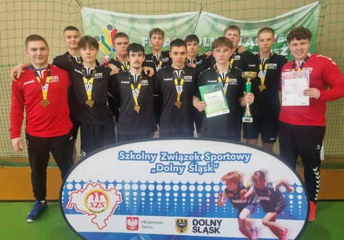 Chłopaki z ZSB-E mistrzami województwa!