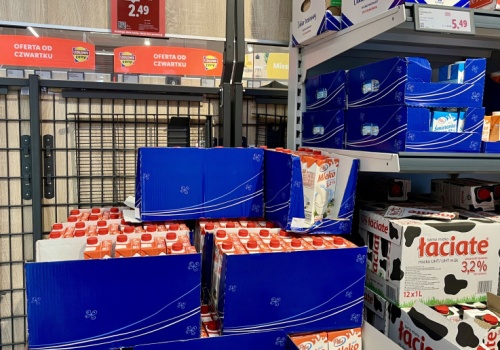 Tanie jak nigdy. Ale czy mleko powinno tyle kosztować?