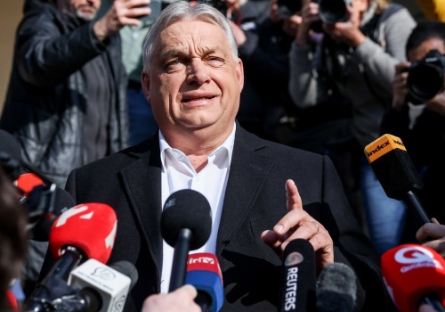 Sprzątanie po Orbanie. 