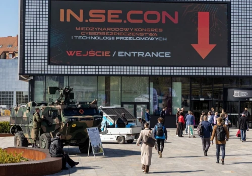 Generał o nowej fali ataków w Polsce. „Naszym największym utrapieniem jest cisza”