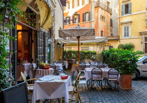 Niezwykłe odkrycie w restauracji we Włoszech. Karabinierzy skonfiskowali cenny zabytek