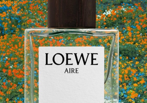 Ulubione perfumy generacji Z powracają w mocniejszej wersji. Pachną sadem skąpanym w słońcu