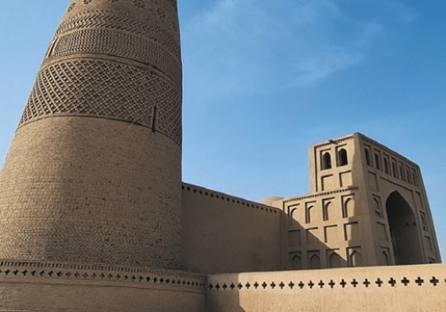 Miasto pod nadzorem. Życie w cieniu chińskiej armii