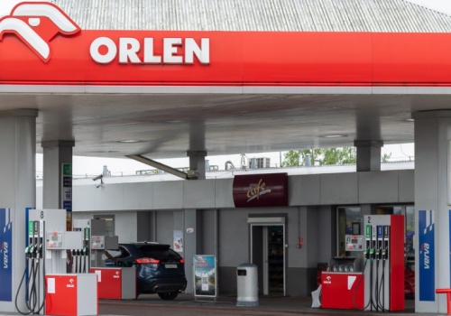 Orlen znów tnie ceny paliw w hurcie. Ekodiesel tańszy o 143 zł, benzyna 95 o 35 zł