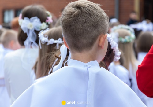 Co zrobić z pieniędzmi z komunii? O finansowaniu przyjęcia lepiej zapomnieć