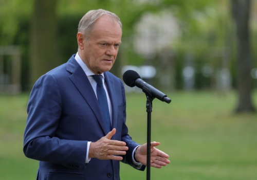 2333 zł dla każdego zamiast 800 plus. Jest ostateczna decyzja