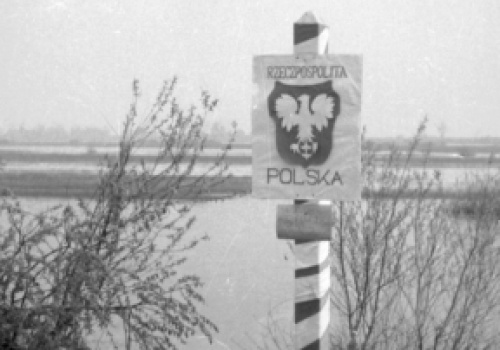 Historyk: Ukuto narrację symbolicznych polskich zwycięstw nad Odrą