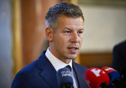 Magyar nie zrobi wszystkiego co chce Leyen, ale euro wprowadzi