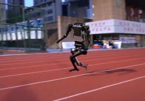 Ten robot jest szybszy od ciebie. Rekord Usaina Bolta zagrożony?