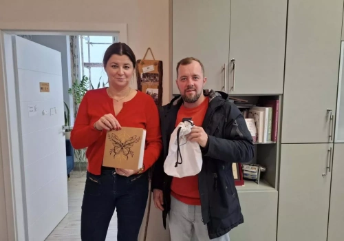 Kronika idzie przez wsie z rąk do rąk. Niezwykła akcja łączy ludzi