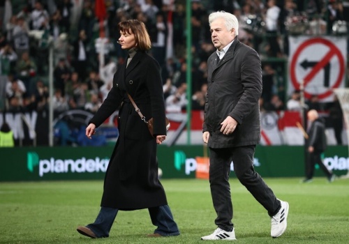 Wzruszenie przy Łazienkowskiej. Rodzina śp. Magiery podziękowała