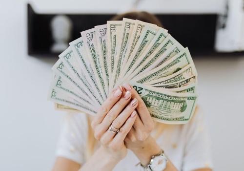 Ile trzeba zarabiać, żeby czuć się bogatym? Odpowiedź jest zaskakująca