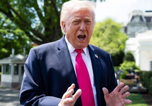 Trump po raz kolejny uderza w papieża Leona XIV. Wykorzystuje do tego jego brata