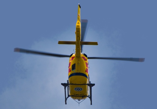 Niskowa: Niebezpieczna sytuacja i lądowanie śmigłowca Lotniczego Pogotowia Ratunkowego