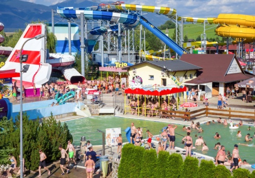 Gigantyczne termy rosną w oczach. Prawie 400 mln zł na 47 000 m kw. basenów