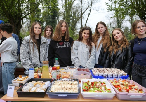 Śniadanie Mistrzów w Raciborzu. Sport, zdrowie i wspólnota szkolna
