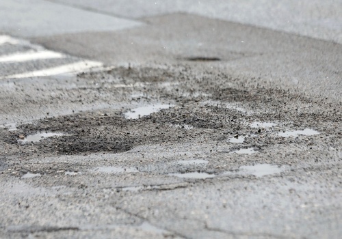 Kolejne drogi doczekają się remontów. W planach ważnych odcinek w Rakowie