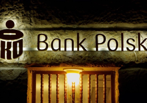 Tak przez lata miała oszukiwać pracownica banku. Śledczy mówią o wielkim procederze