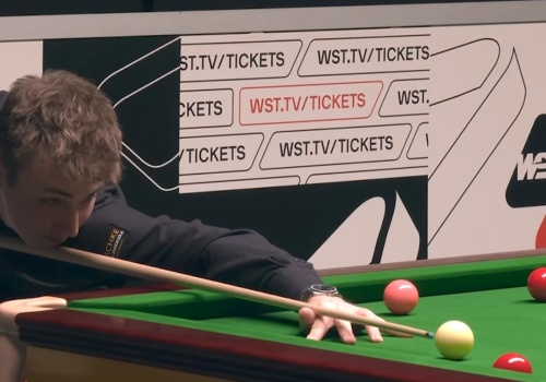 Snooker: Antek Kowalski dzielnie walczy z trzykrotnym Mistrzem Świata Markiem Williamsem w 1 sesji 1 rundy Mistrzostw Świata!