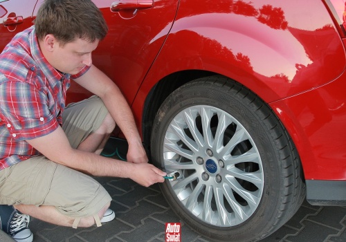 Dlaczego auto zaczęło spalać dużo paliwa? Eksperci: najpierw sprawdź opony