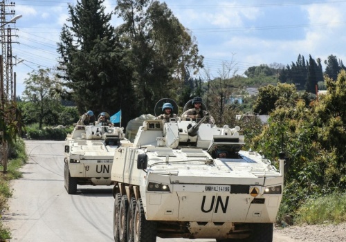 Groźny incydent w Libanie. Pocisk spadł tuż przy konwoju z Polakami