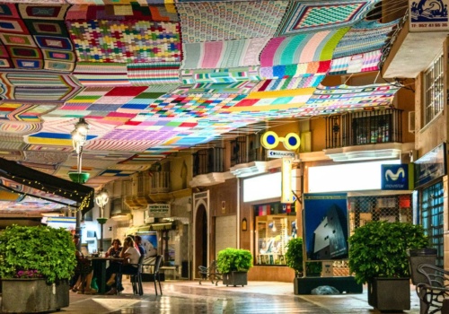 Najpiękniejszy dach w Europie? Zachwyca turystów tylko przez kilka miesięcy