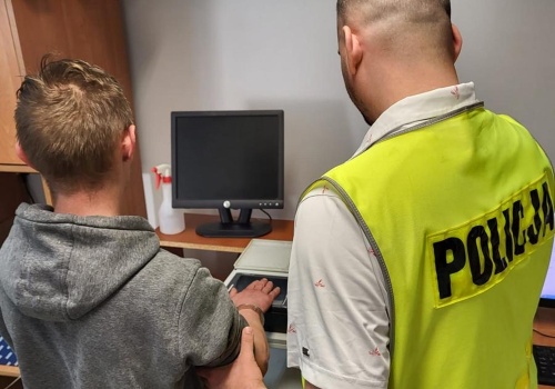 Ucieczka przed policją zakończona zatrzymaniem. 26-latek z zarzutami