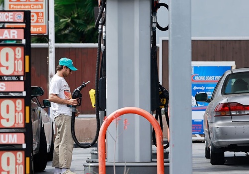 Najludniejszy stan USA z rekordowo niskimi zapasami benzyny. Jest odizolowany